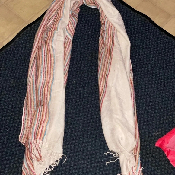 Pashmina beige scarf - Picture 2 of 5